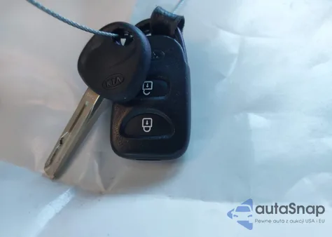 2013 Kia Sorento Lx z USA, uszkodzony, nr VIN 5XYKT3A11DG344459